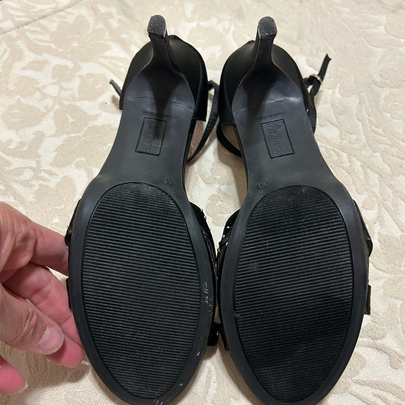 Fioni Night Heels Womens Strap
Ankle Pump Stiletto Gold Studded SZ 10 - Picture 7 of 10